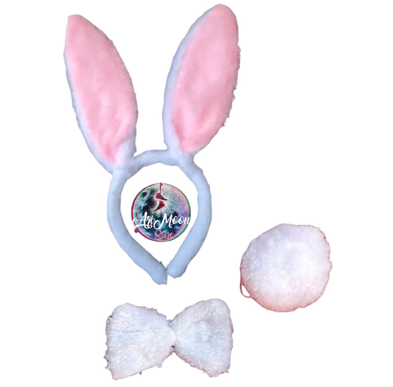 Oreja de Conejo con Pom Pom y Corbatin