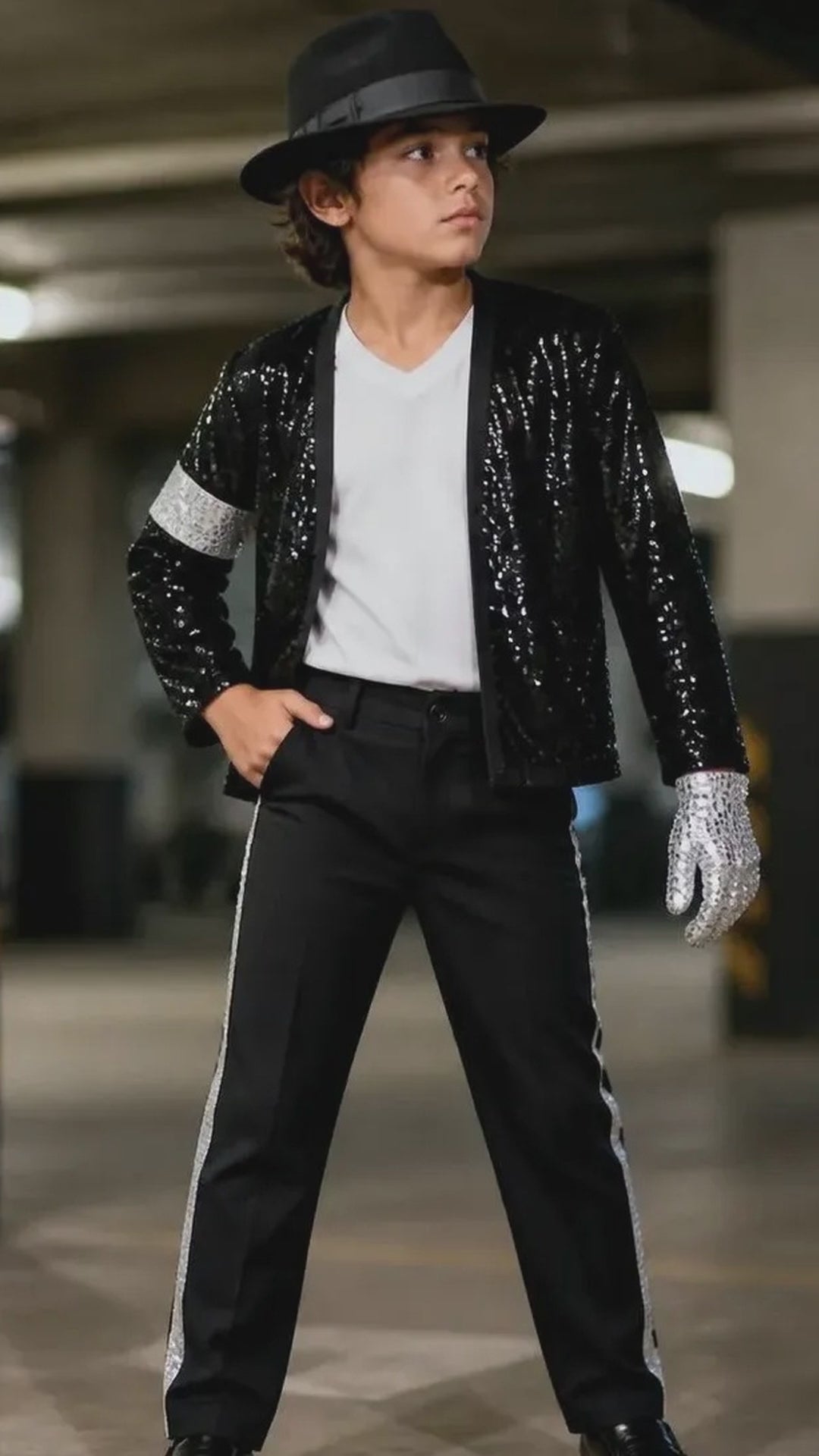 Video disfraz Michael Jackson Rey del Pop niño