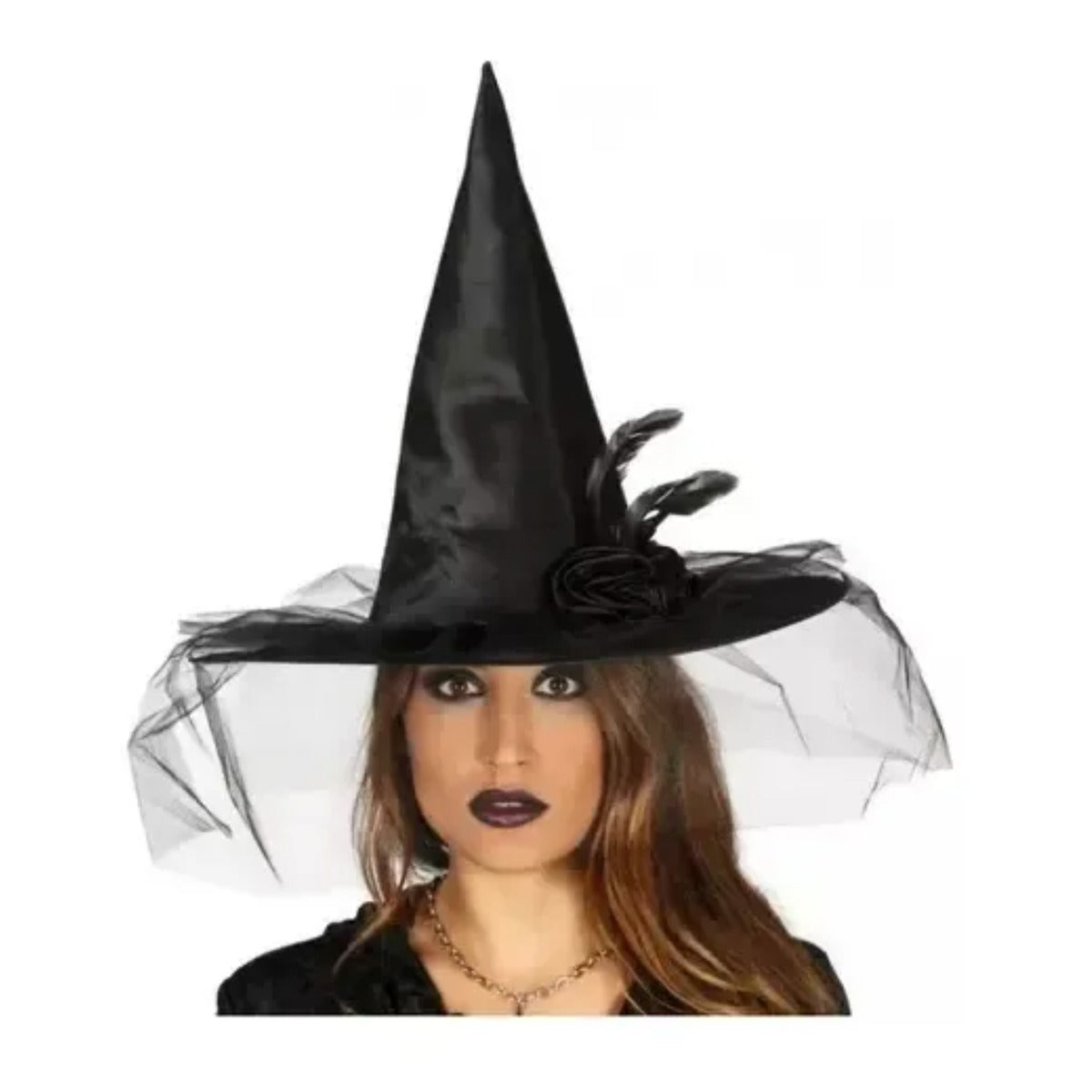 Sombrero de bruja negro con velo, plumas y rosas